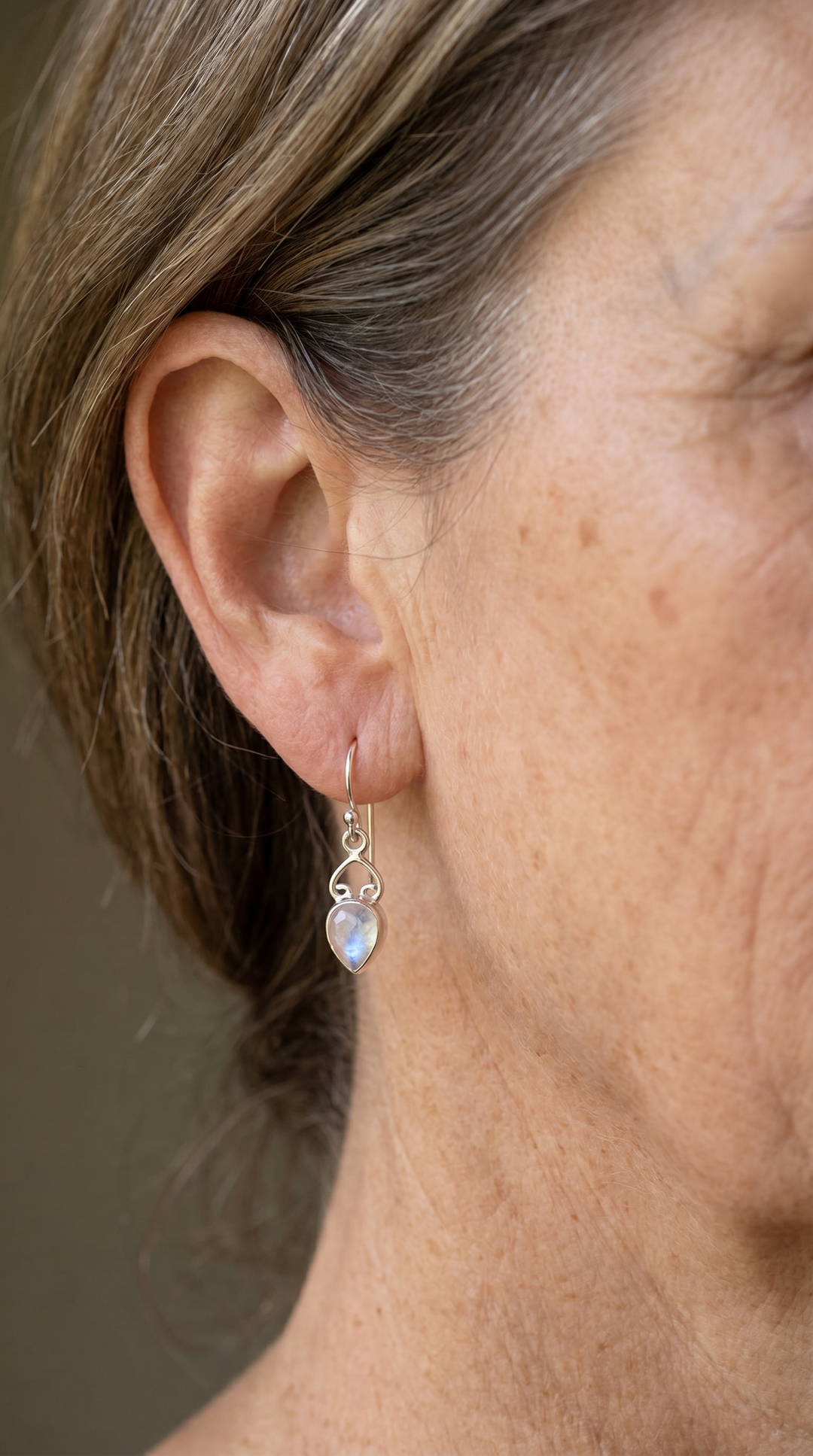 Zirelle | Bali Handcrafted Moonstone Earrings